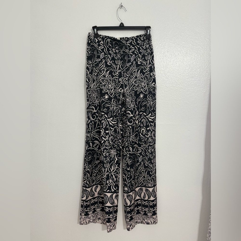 Chelsea & Violet Black and Cream Floral Wide Leg Pants